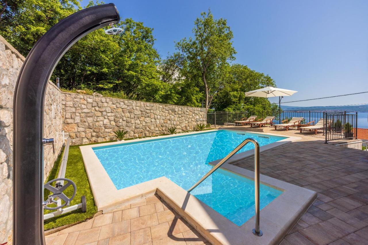Villa Antani With Heated Pool, Sauna & Jacuzzi Crikvenica Exterior photo